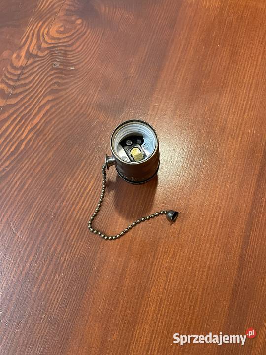 Metalowa oprawka z wyłącznikiem E27 Antyki Chudów