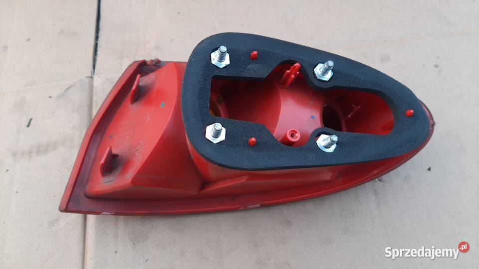 lampa tył tylna alfa 147 lift prawa 46556347 Dębno