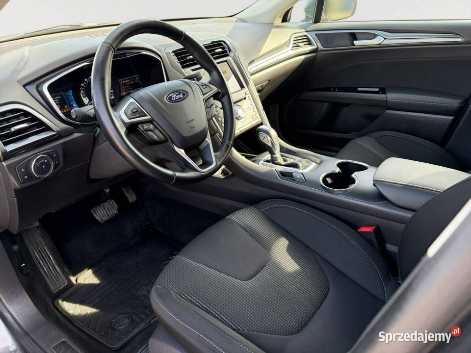 Ford Mondeo CT490AC20 Hybrid Titanium Podgrzf Pępowo