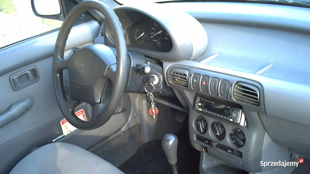Nisan Micra 1996 koloru białego jest dobrze utr biały Micra Racibórz