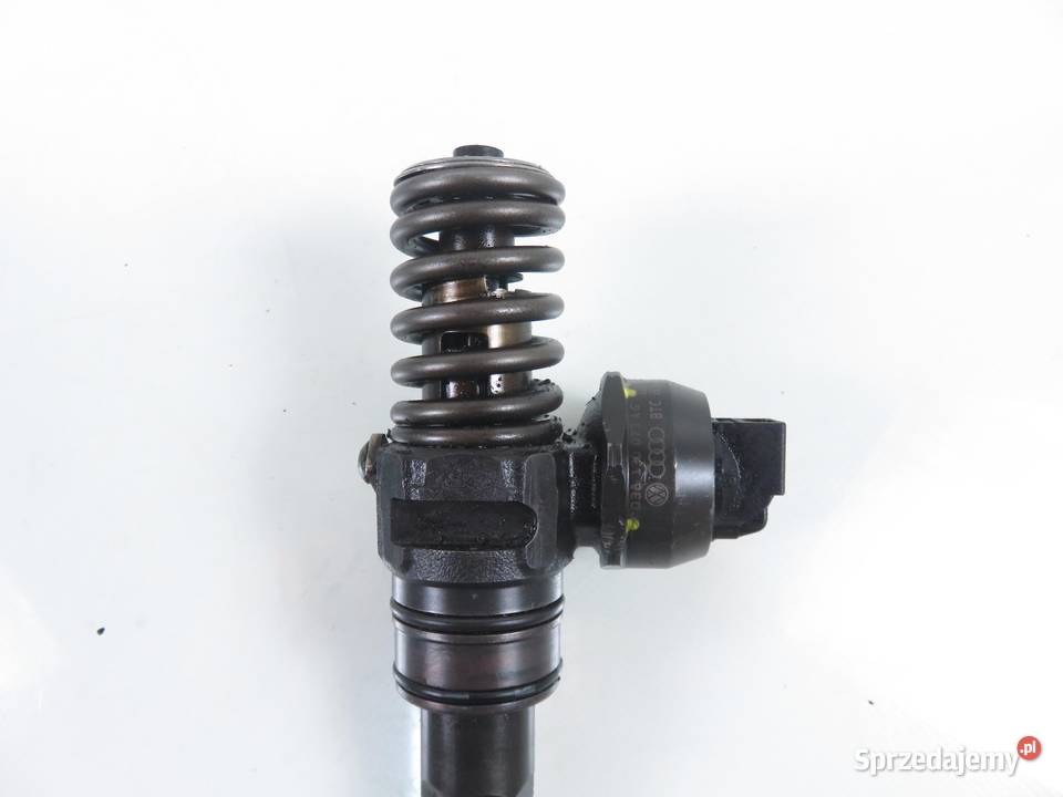 POMPOWTRYSKIWACZ VW PASSAT B6 Variant 3C5 19 TDI