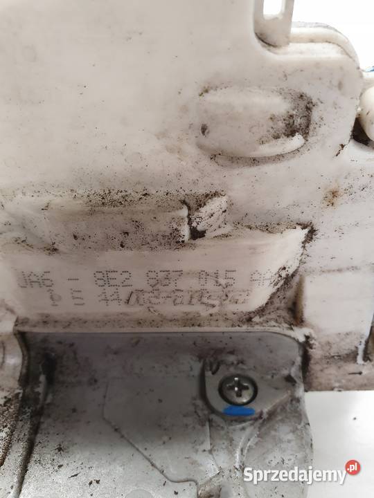 ZAMEK DRZWI LEWY PRZÓD AUDI 8E2837015AA 8 PIN Motoryzacja Przystajń sprzedam