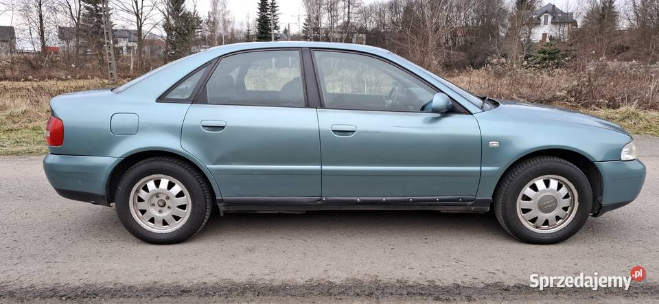 Audi A4 1999r 16 benzyna GAZ Długie opłaty Tanio elektryczne lusterka Rzeszów