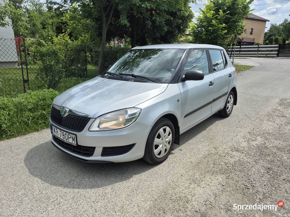 Skoda Fabia II 12TSI salon Polska klima pierwszy światła przeciwmgielne Kraków