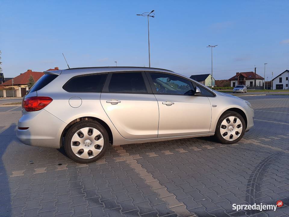 Opel Astra J 140 14 Turbo KombiLPG immobilizer wielkopolskie Rawicz