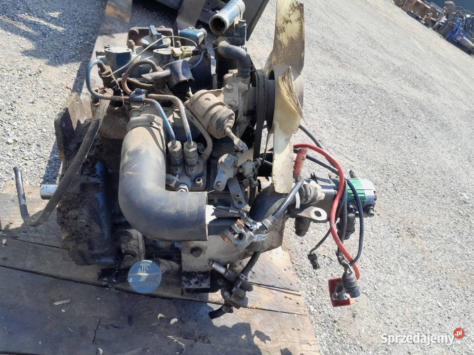 Silnik Kubota D711e 149kW 2 cylindrowy z pompą Maków Podhalański sprzedam