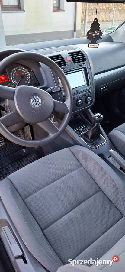 Sprzedam Golfa 5 w Stanie zmieniarka CD śląskie Kuleje