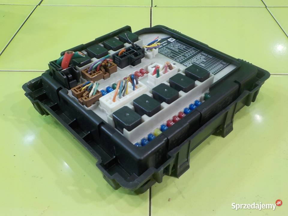 NISSAN XTRAIL II T31 20 DCI 07r 5D skrzynka Suków sprzedam