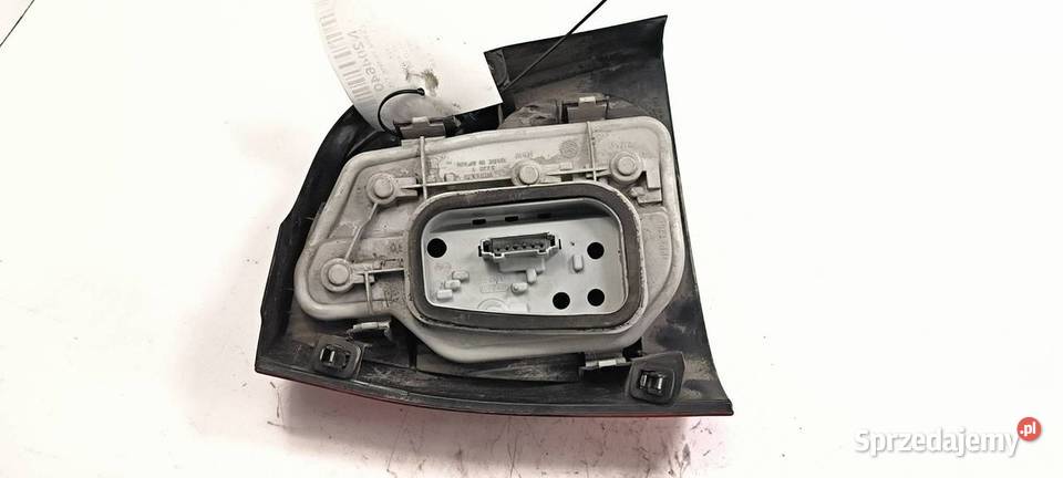 LAMPA PRAWA TYŁ VOLKSWAGEN POLO 9N 6Q6945258A Lipno