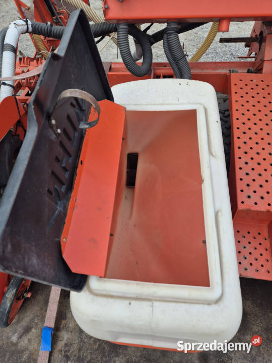 Siewnik do kukurydzy 6 rzędowy KUHN MAXIMA GT Rogóźno