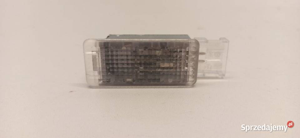 SEAT ATECA LAMPKA KABINY 6L0947565