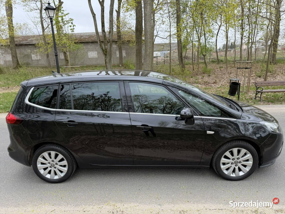 Opel Zafira COSMO 16 CDTI 136 Navi Alu17 Kamera Rok produkcji 2015