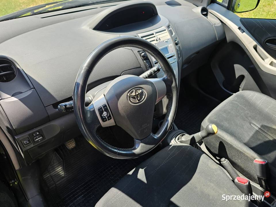 TOYOTA YARIS 13 87 1 właściciel 11 lat elektryczne szyby Miechów