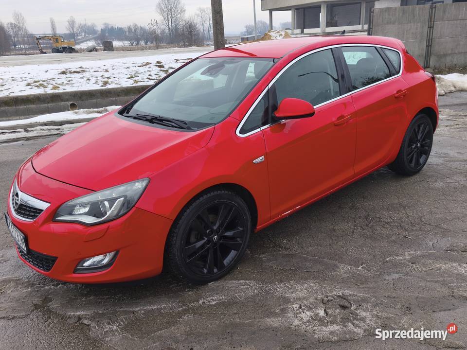 sprzedam samochód osobowy marki Opel Astra J Opatowiec sprzedam