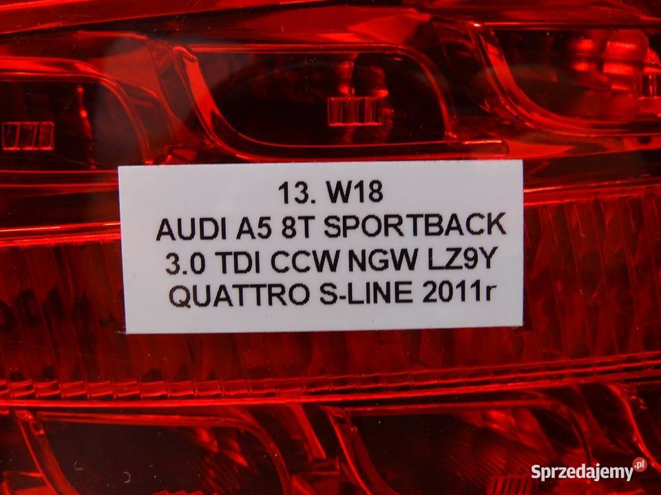 LAMPA LEWA LEWY TYŁ W BŁOTNIK 8T8945095D AUDI A5 osobowe Lampy tylne