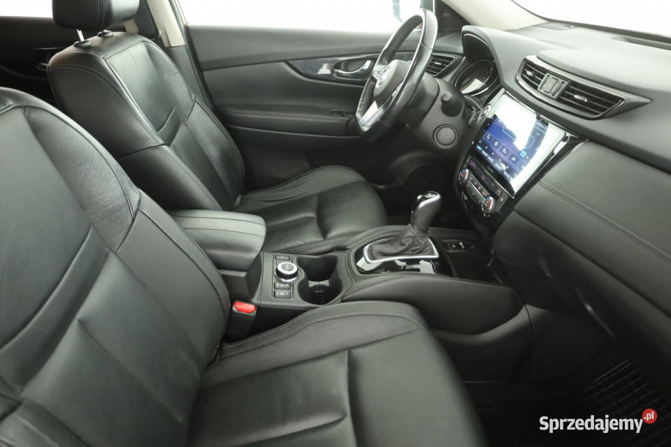Nissan XTrail 17 dCi światła do jazdy dziennej Piaseczno