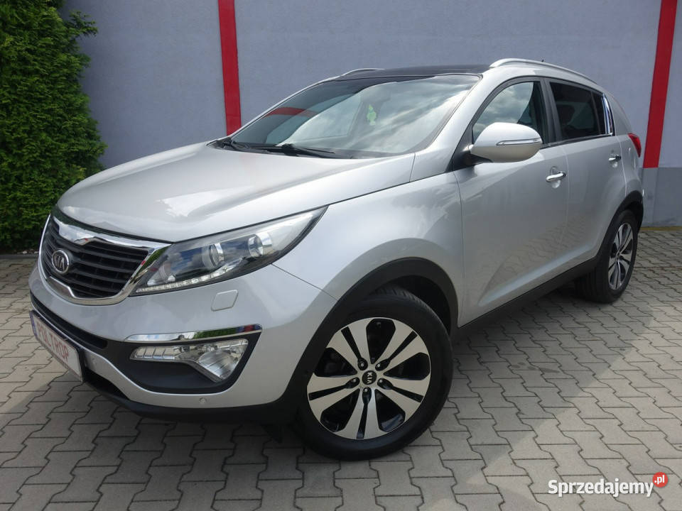 Kia Sportage 17D Navi Alu Xenon Panorama Skóra srebrny Częstochowa sprzedam