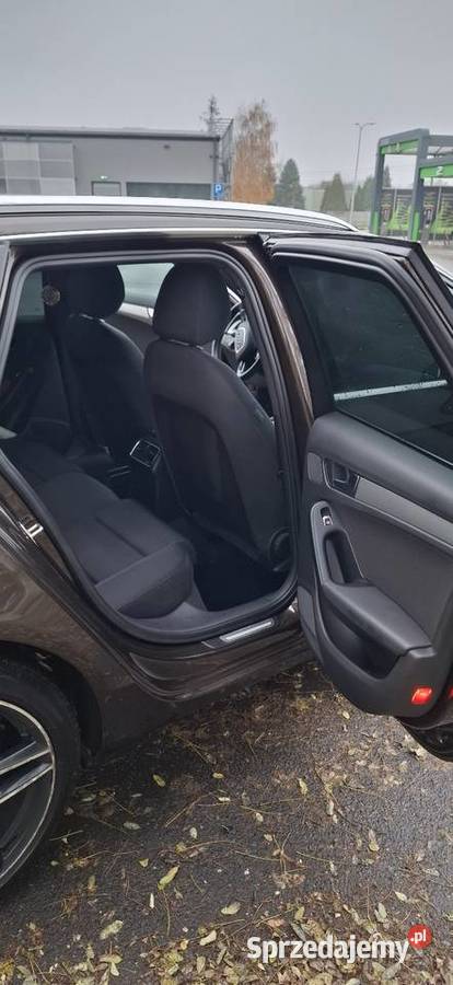 Sprzedaję Audi A4 B8 20tdi z 2013 roku czujnik parkowania Sieradz