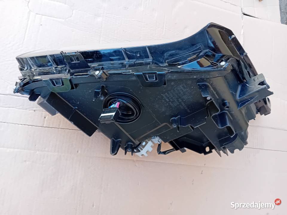 Lampa prawa Lexus NX 300h 2017 przed liftem Hajnówka