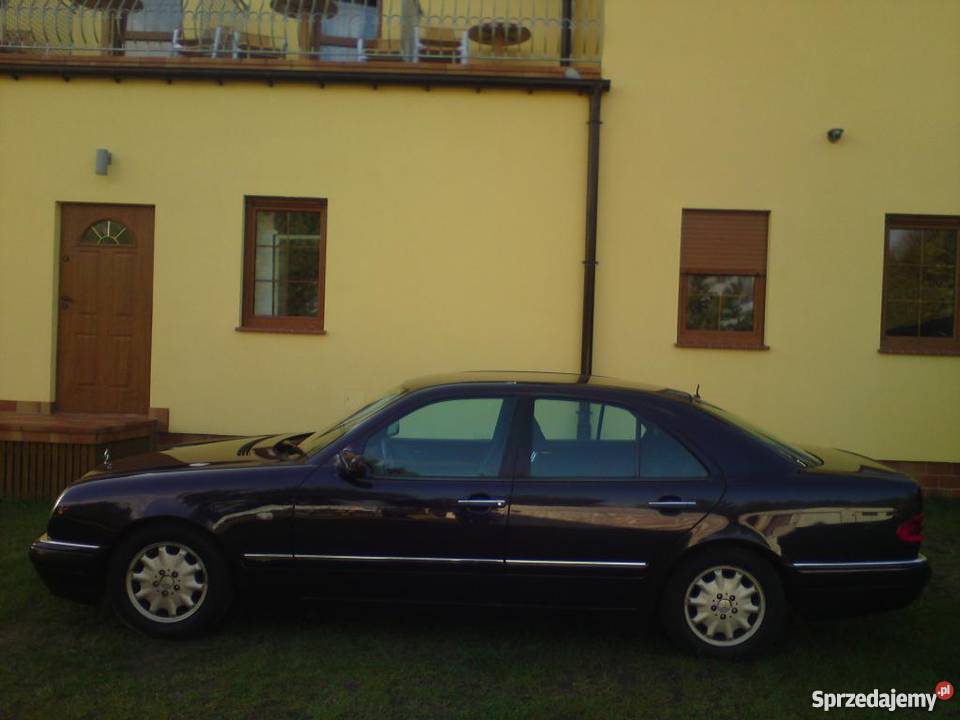 Mercedes E220 W210 avangarde 22CDI moc 132 300000km Grzybowo