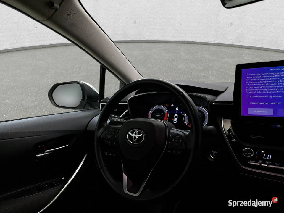 Toyota Corolla Seria E16 2012 Sedan / Limuzyna Komorniki