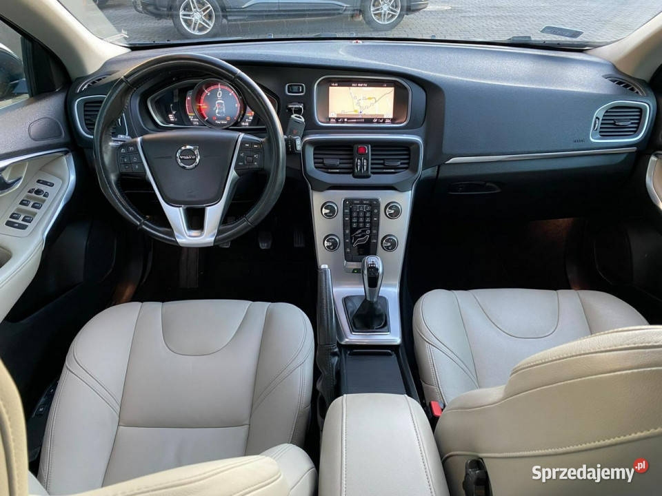 Volvo V40 LED panorama podgrz fot PDC navi serwisowany w ASO Żory