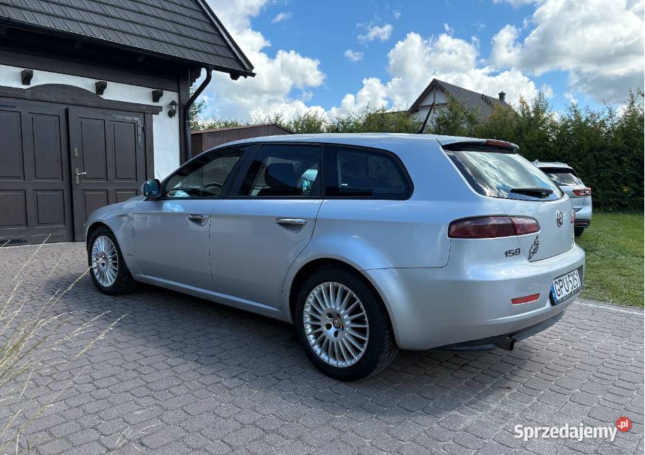 Alfa Romeo 159 19 JTDm 190 2008 224 Bez wkładu Mezowo