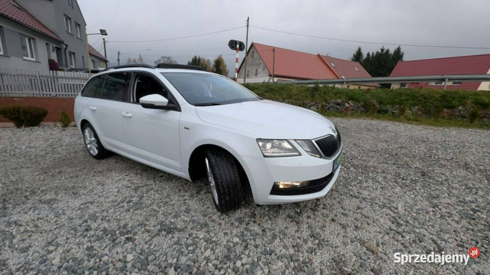 koda Octavia Panoramadach wersja Clever III 2013