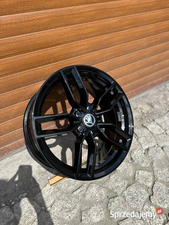 NOWE Felgi Aluminiowe 18 Carbonado Audi Skoda Orzesze