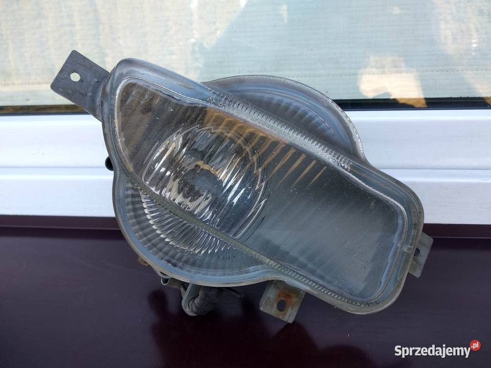 Volvo V70 II halogen prawy lampa przeciwmgielna łódzkie Sieradz