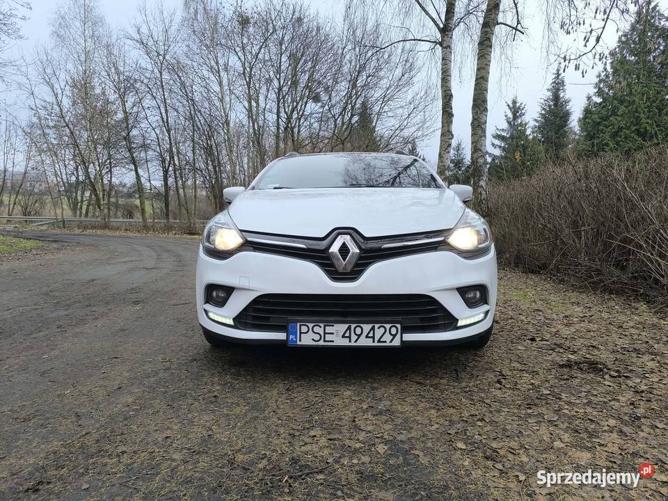 Salon Polska Renault Clio IV kombi 2018 Śrem