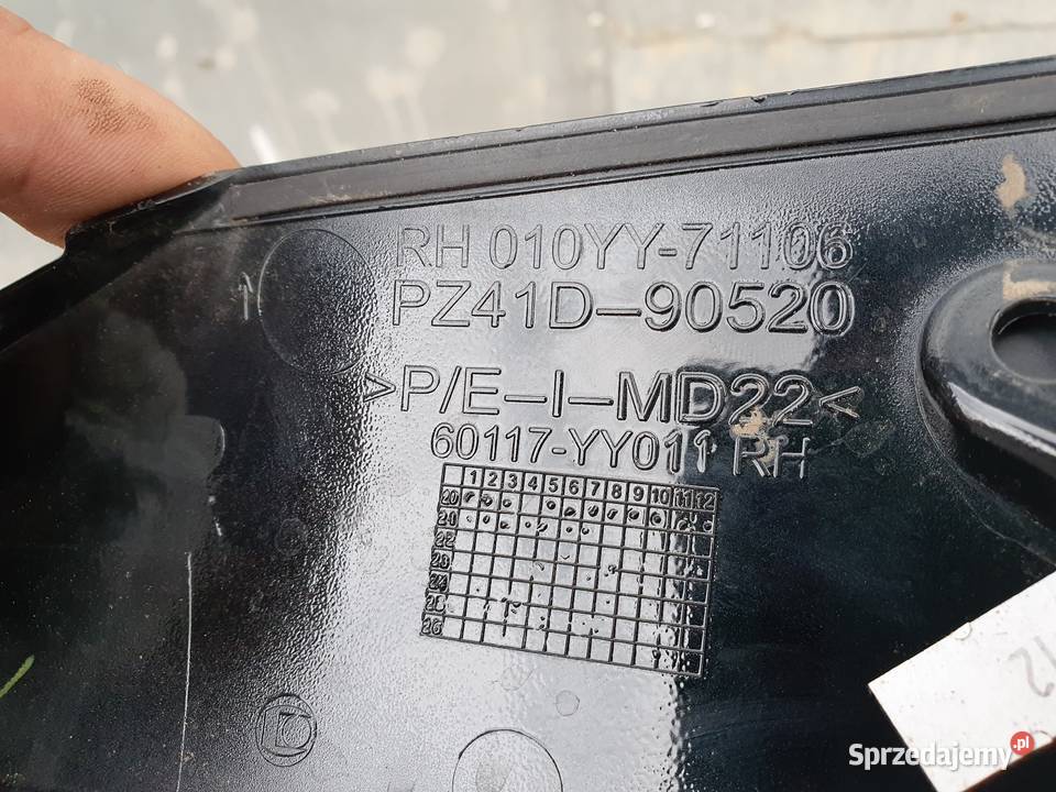 TOYOTA AYGO LISTWA BŁOTNIKA PRAWA PZ41D90520 Karoseria Międzychód