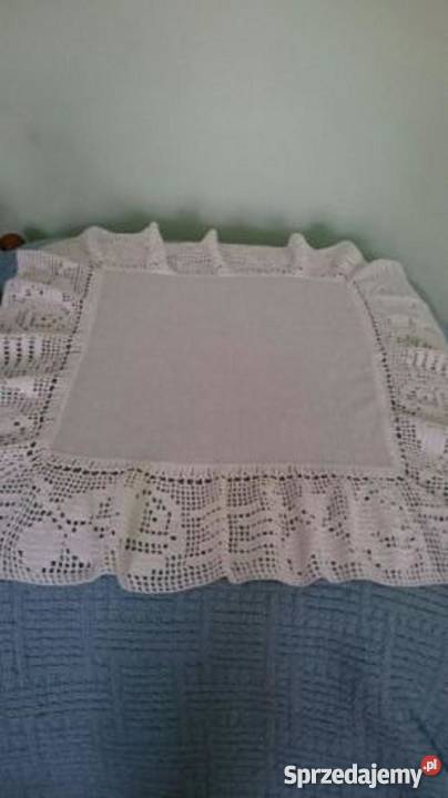 Serweta obrus materiał obrabiany koronką z dolnośląskie Bolesławiec