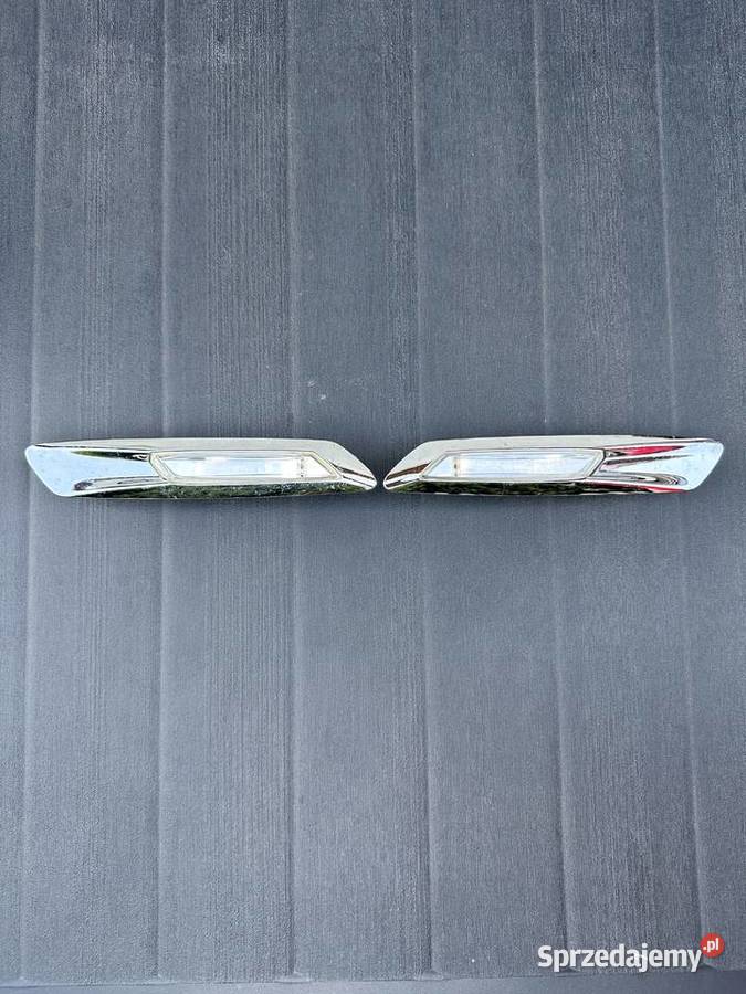 KIERUNKOWSKAZY BOCZNE BMW 5 f10 PRZEDLIFT Masłów Pierwszy
