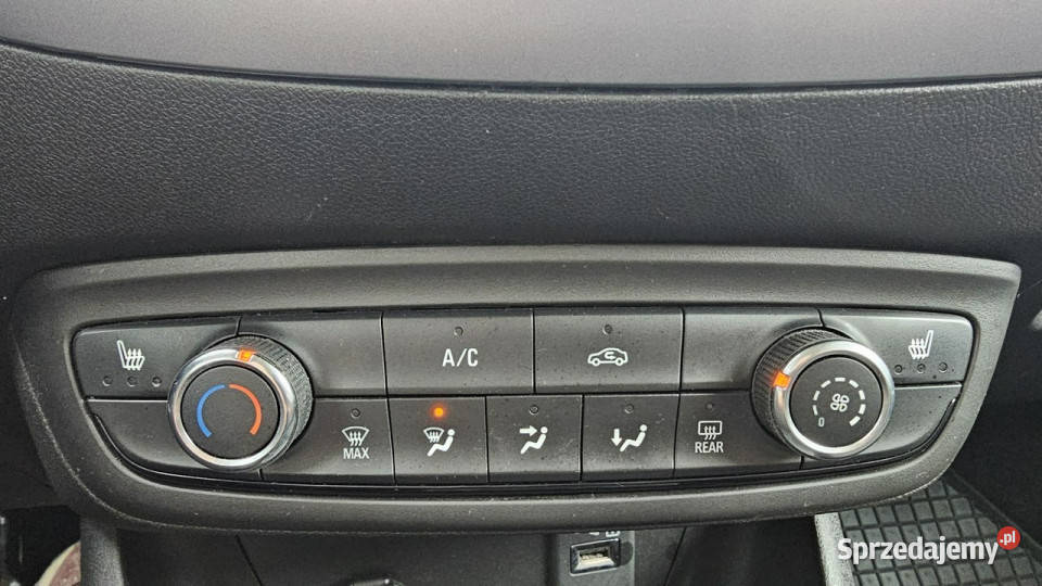 Opel Crossland Opel Crossland niski przebieg światła LED Chełm Śląski