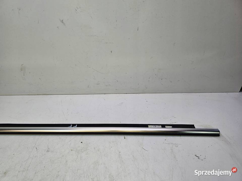 LISTWA CHROM DRZWI AUDI A3 8V CABRIO PRAWY PRZÓD Przystajń