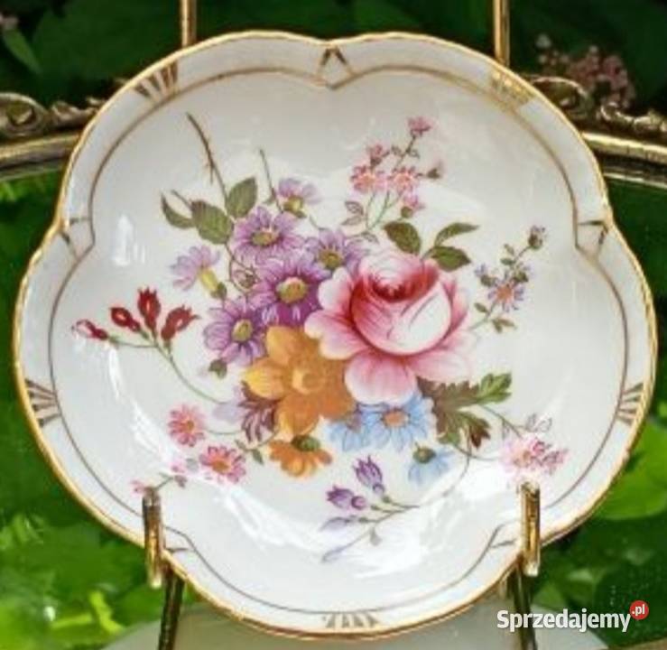 Porcelana zdobiona motywem róż łódzkie Pabianice
