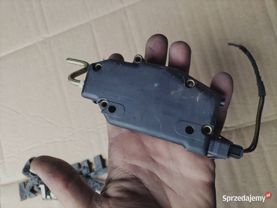 POMPKA ZAMKA BAGAŻNIKA OPEL KADETT KADET 9019683 lubelskie