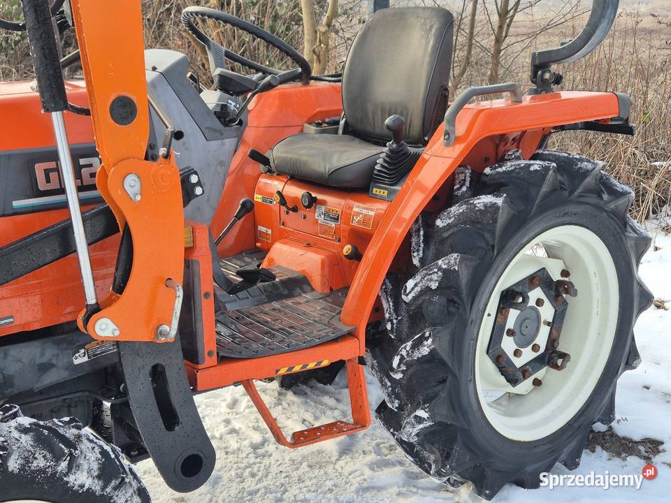 Traktorek KUBOTA GL261D 26 44 Wspomaganie