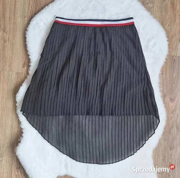Czarna plisowana asymetryczna spódnica 38 sprzedam