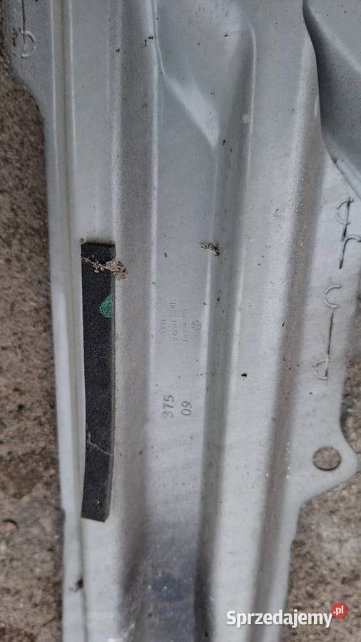 Belka wzmocnienie drzwi golf 5 przod prawy