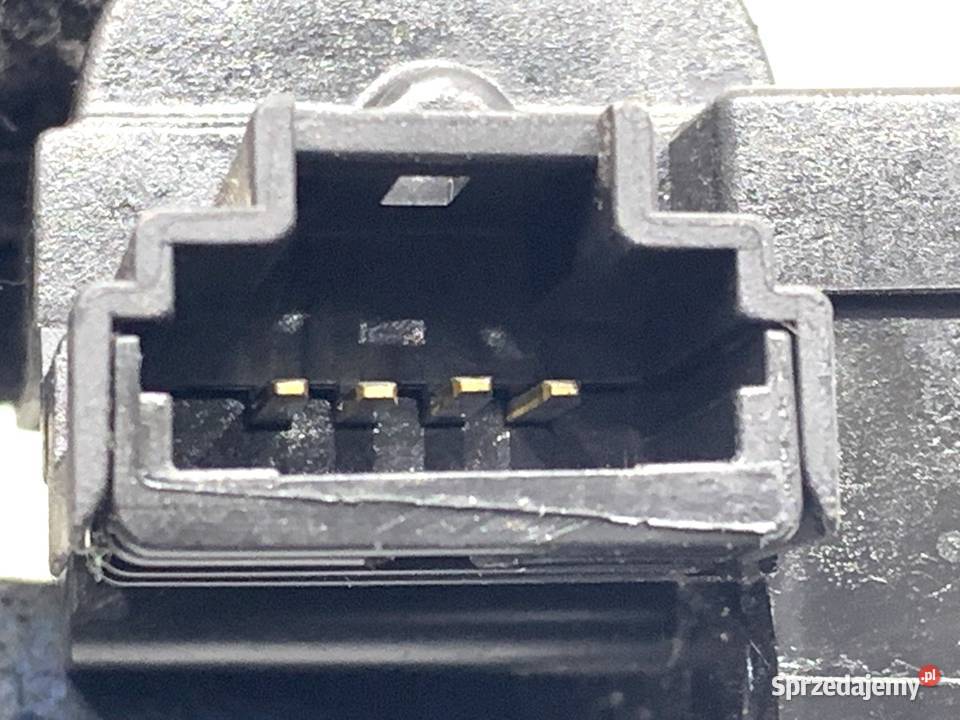 ZAMEK KLAPY TYŁ NISSAN QASHQAI J10 Crossover