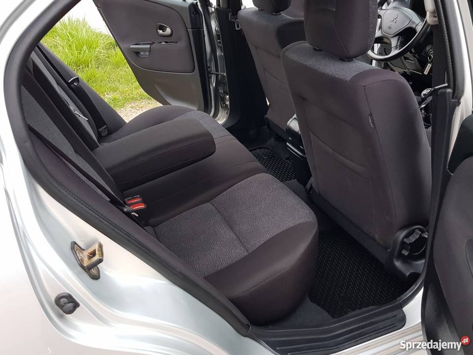 MITSUBISHI CARISMA LIFT 18 122 BENZKLIMA PIĘKNY