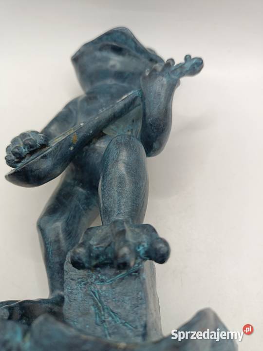 Figurka żaba orkiestra ogrodowa żywica masa Zamość