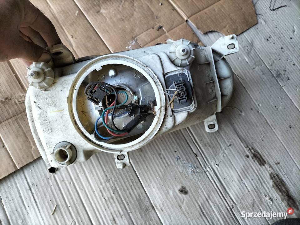 LAMPA PRZÓD PRZEDNIA LEWA REFLEKTOR VW GOLF3 osobowe Kamień-Kolonia