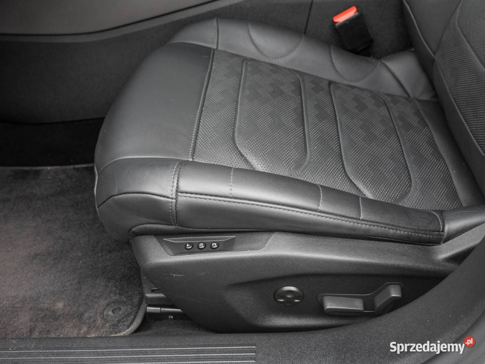 Citroen C5X ZS674TH16 PHEV 225 Shine Pack EAT8 Pępowo