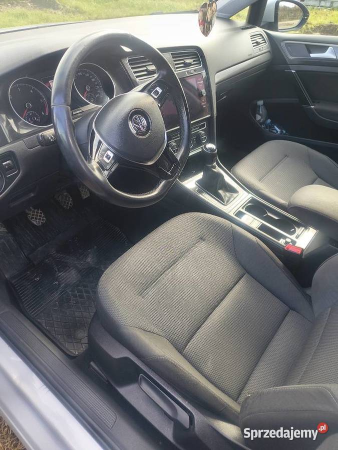 Sprzedam Volkswagen Golf VII Rok produkcji 2017 Golf