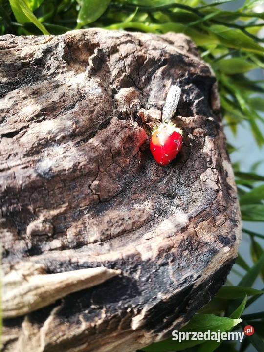 Pandora Charm zawieszka koralik truskawka srebrne sprzedam