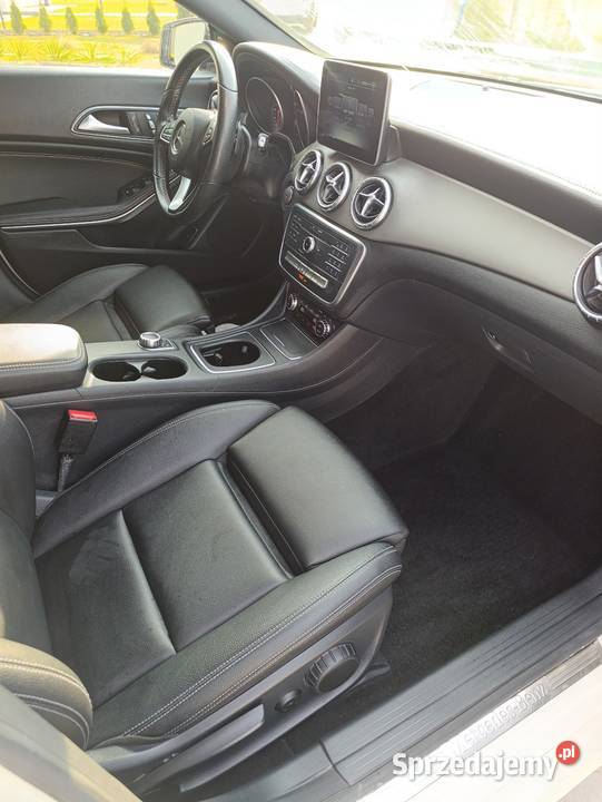 Mercedes CLA 250 benzyna 4 matic biały Kielno