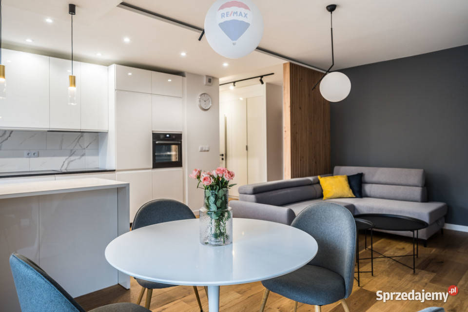 NOWOCZESNE MIESZKANIE BALKON GARAŻ BUKOWSKA Poznań